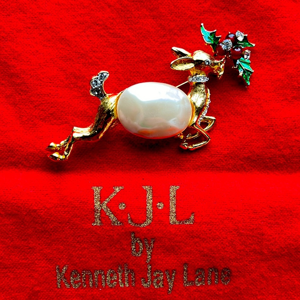 KJL Simulated Pearl Reindeer Holiday Pin Brooch